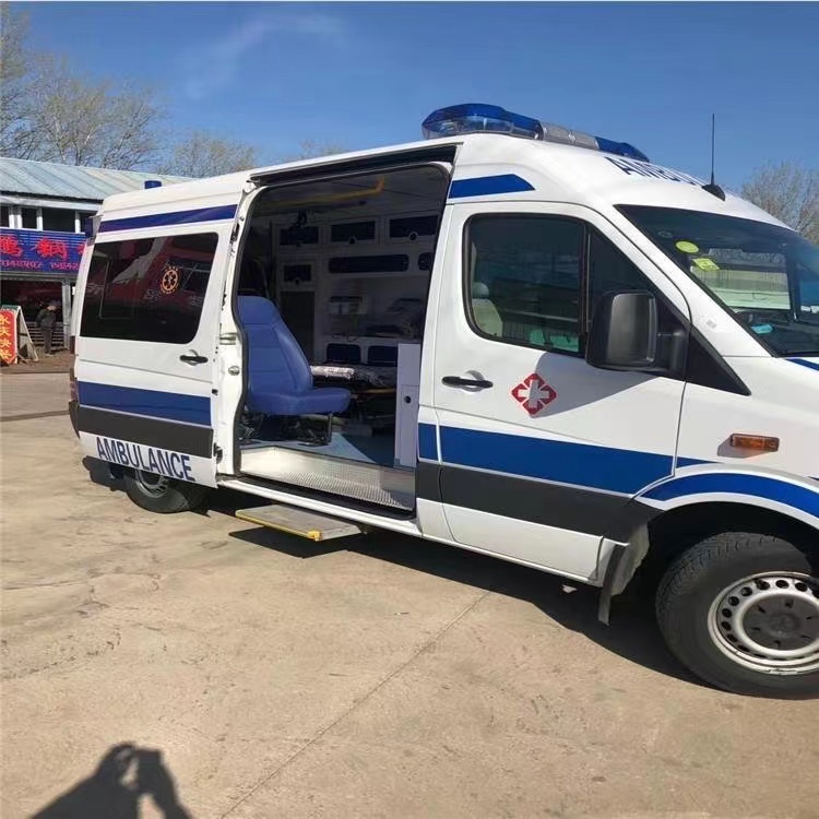鹤山私人长途救护车出租转院回家